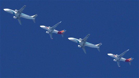 A small and a large 737 to Stuttgart: photo