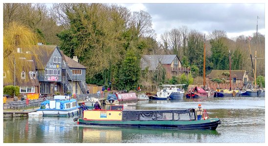 https://hiddendepthscanalcruises.co.uk/lapwings-journey-gallery/