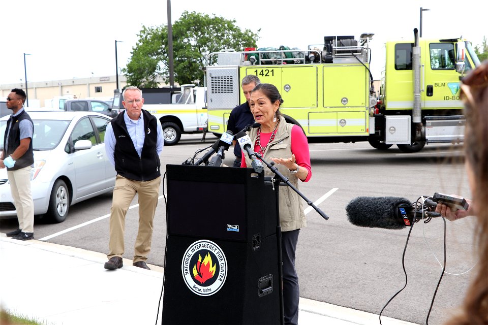 DOI Sec Haaland visiting NIFC_06172022 (44)