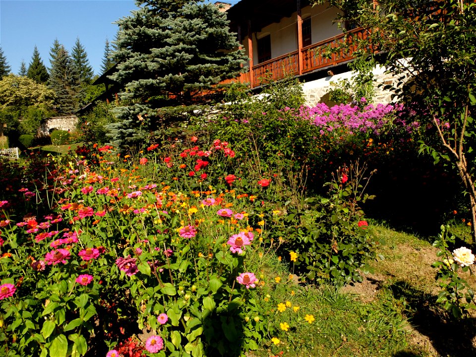 Manastirea_Sihastria2015_0809_083755