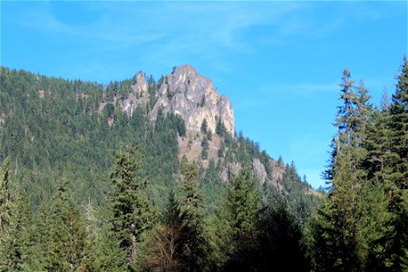 img_1994_eagle-rock-from-rd-4770-wide-viewjpg_49364804132_o