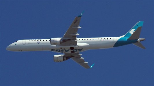 Embraer E195LR I-ADJN Air Dolomiti from Bologna (7500 ft.)
