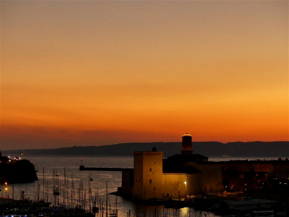 Fort Saint-Jean et Tour du Fanal à Marseille