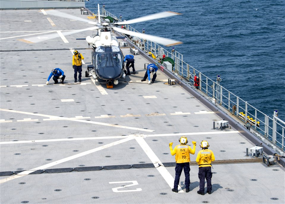 210810-N-LK647-0054