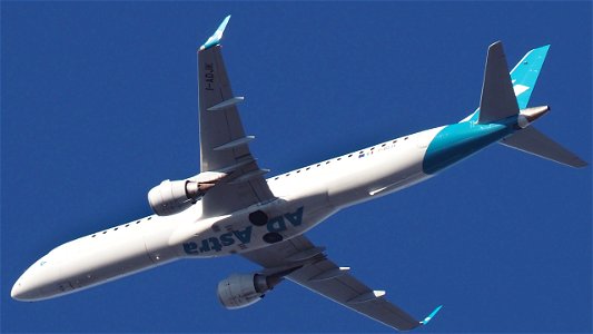 Embraer E195LR I-ADJK Air Dolomiti from Belgrade (9000 ft.)