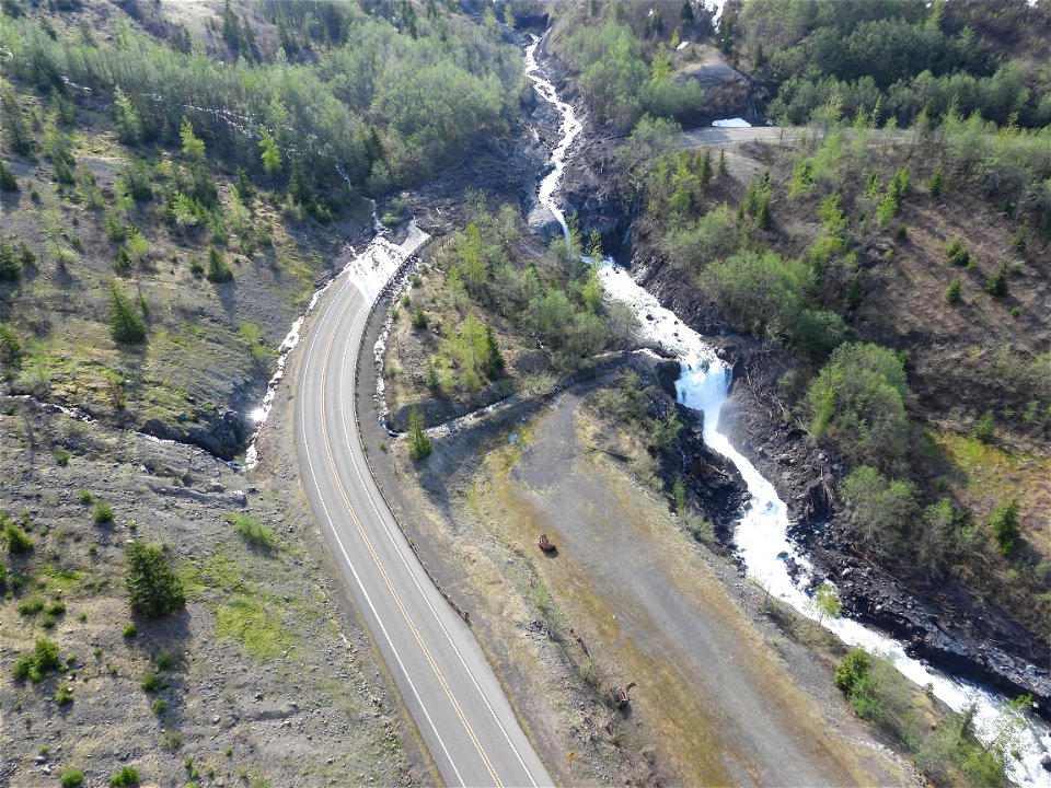 20230518_Aerial of road washout_USGS_K Spicer_DSCN2117