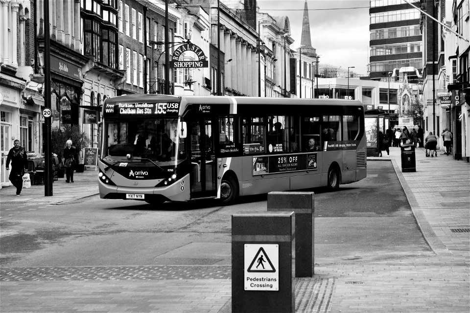 YX17NYN Maidstone Kent