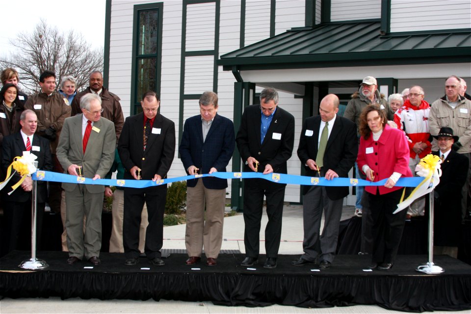 Neosho National Fish Hatchery Ribbon Cutting photo