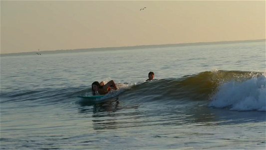 KATIE SUNRISE SURF-P1810553_Trim