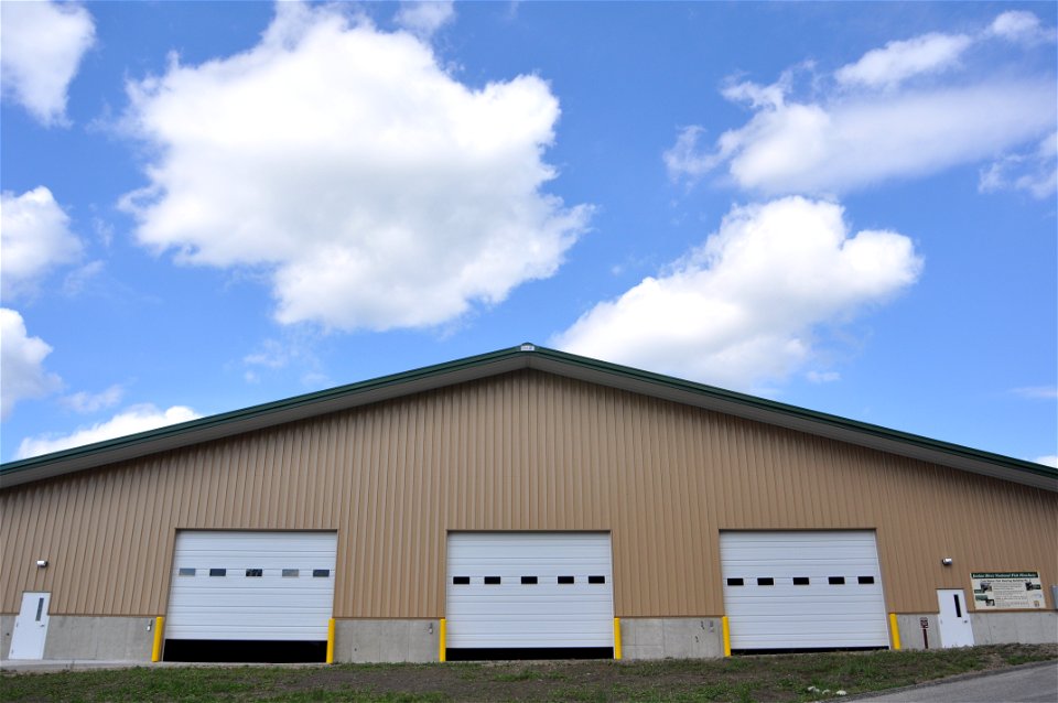 Fish rearing building. USFWS Photo.