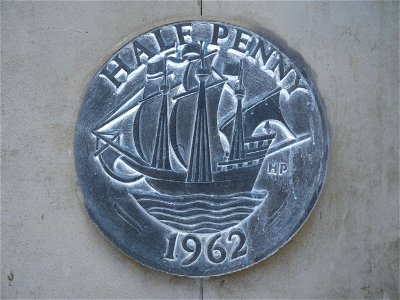 HALF PENNY 1962