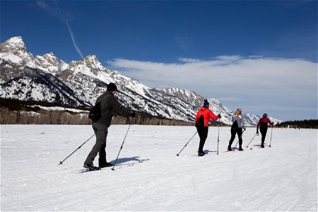 Cross-country skiing on the TPR photo