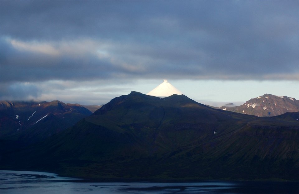 Shishaldin from Bechevin Bay