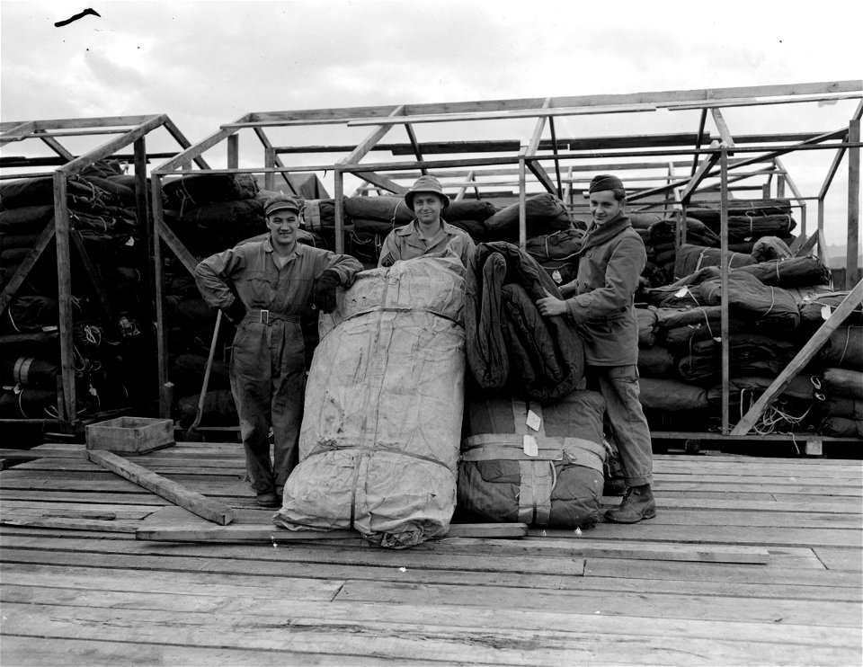 SC 374761 - Three methods of packing tentage for shipping overseas.