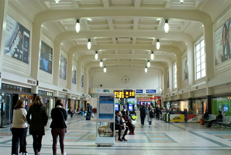 Leeds Station North Concourse photo