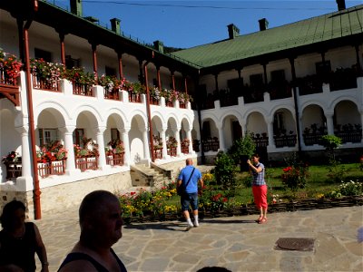 manastirea_Agapia2015_0808_160630