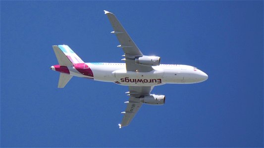 Airbus A319-132 OE-LYU Eurowings Europe from Palma de Mallorca (7500 ft.)