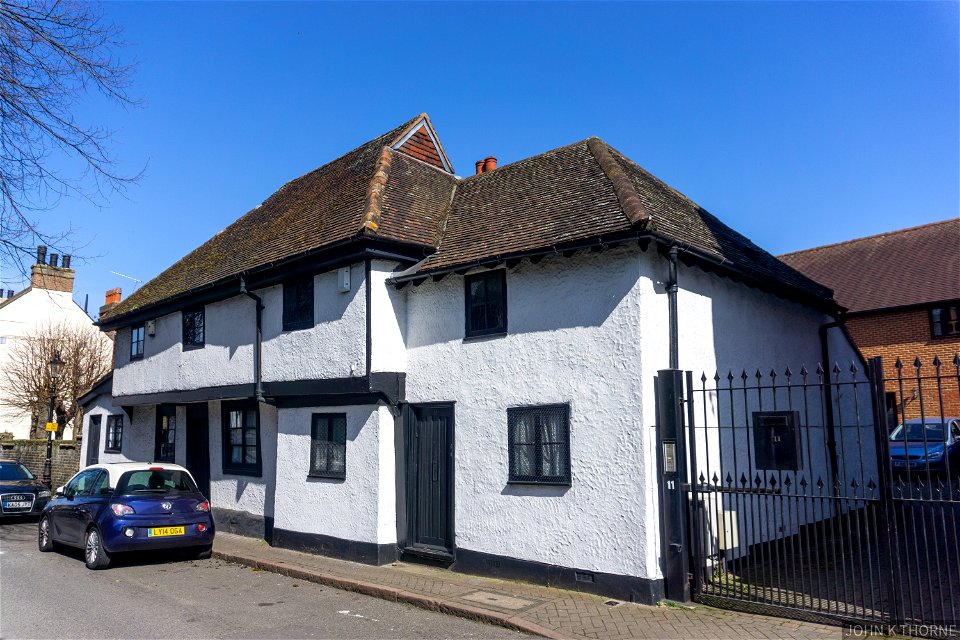 5-9, HIGH STREET ST MARY CRAY. C 1510 listed building.