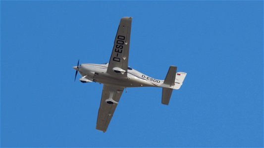 Cirrus SR22 D-ESDD Flugschule Kassel (3100 ft.)