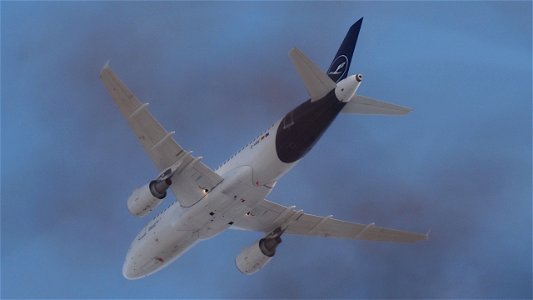 Airbus A319-112 D-AIBE Lufthansa from Rome (6600 ft.)
