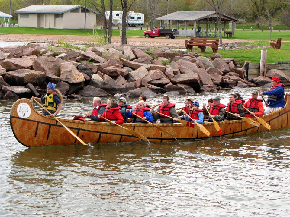 canoe by Tom Kerr