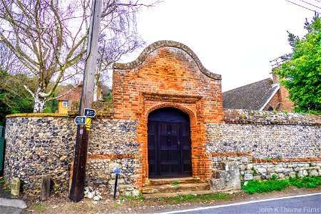 C16 Gateway Wall and Mounting Block. Detling Village