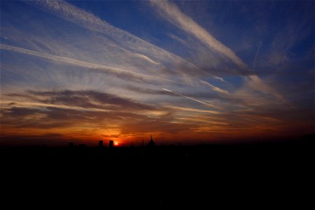 chemtrails_sunset_apus- (1) photo