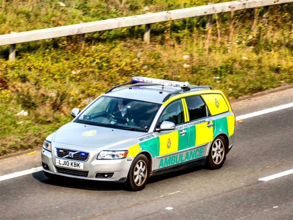 LJ10KBK M20 Emergency Volvo Ambulance Car