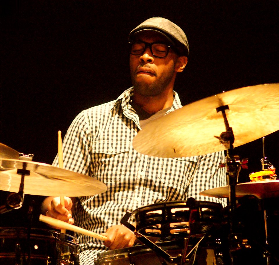 James Farm 1 juni 2011 de Roma Antwerpen - Eric Harland