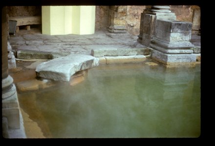 Diving stone, Roman baths (Bath, England)