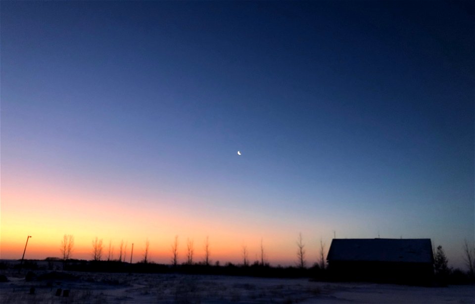 2022/365/354 Moon Over Sunset Over Barn
