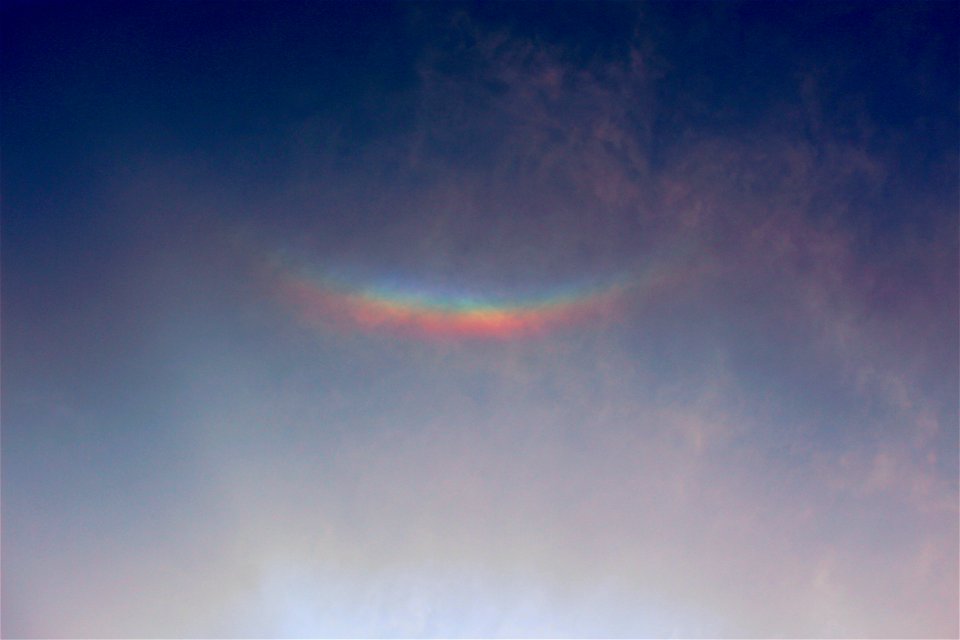 A circumzenithal arc, with well saturated colors