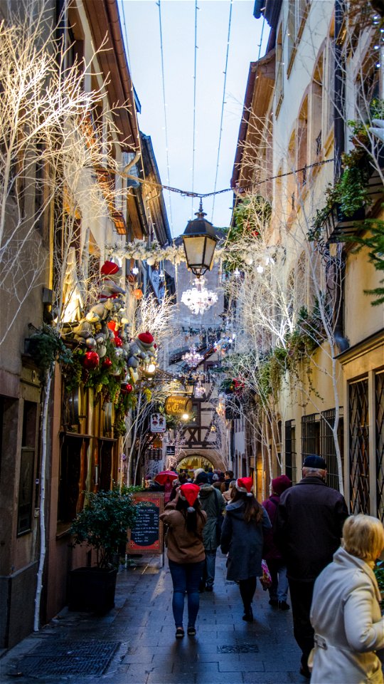 La rue du chaudron veut nous en mettre plein la vue