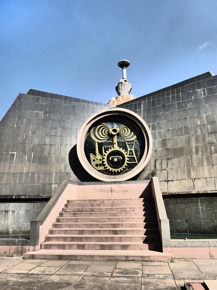 Public square monument memorial