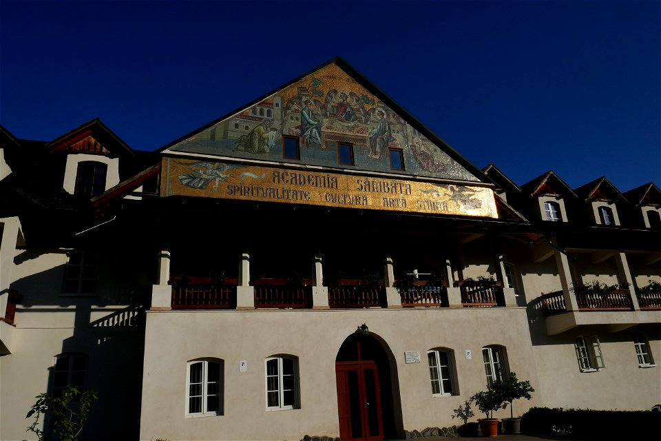 Sambata_monastery_mo2018_0826_083343