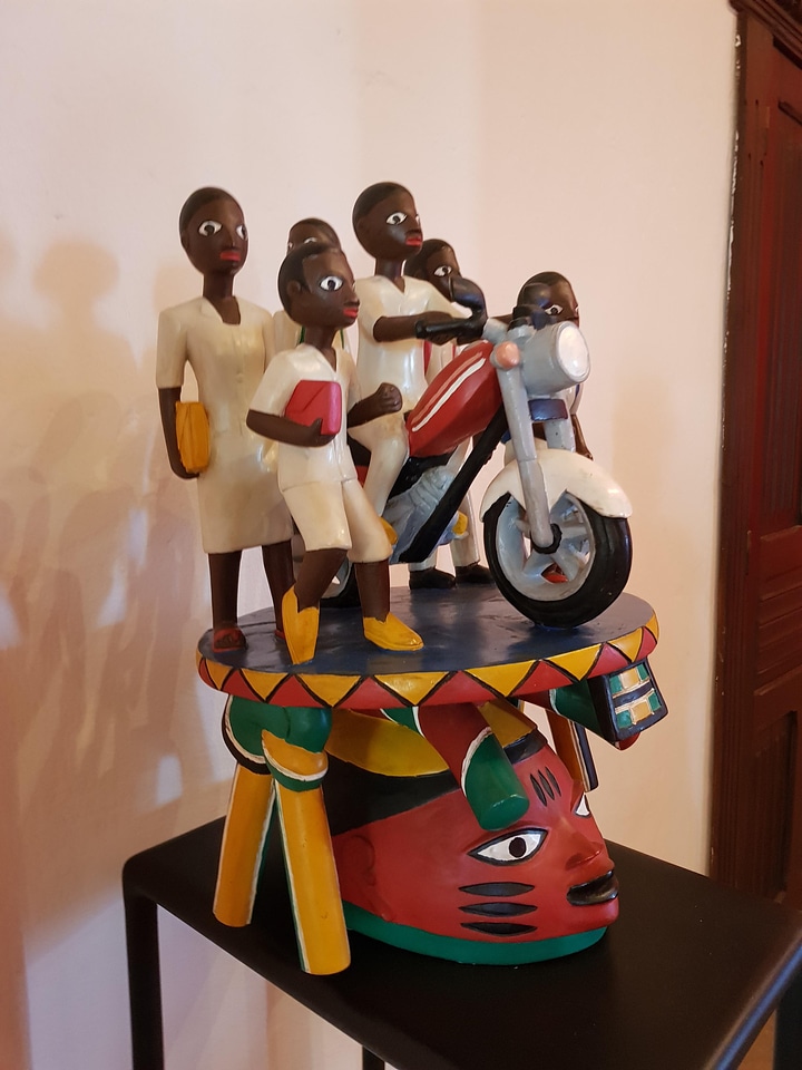 Museum sculpture statuette