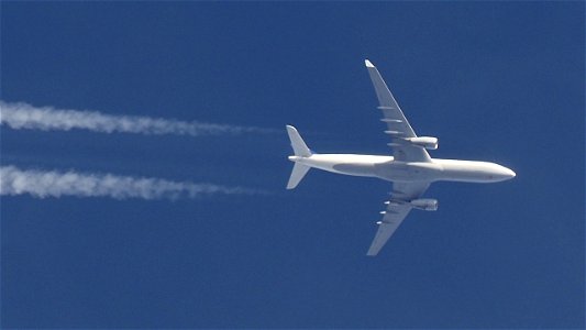 Airbus A330-343 D-AIKK Frankfurt to Nairobi (32200 ft.)