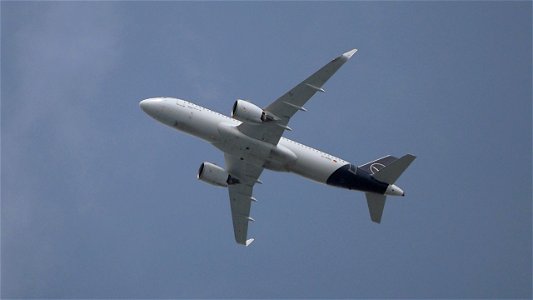 Airbus A320-271N D-AINO Lufthansa from Bilbao (9800 ft.)