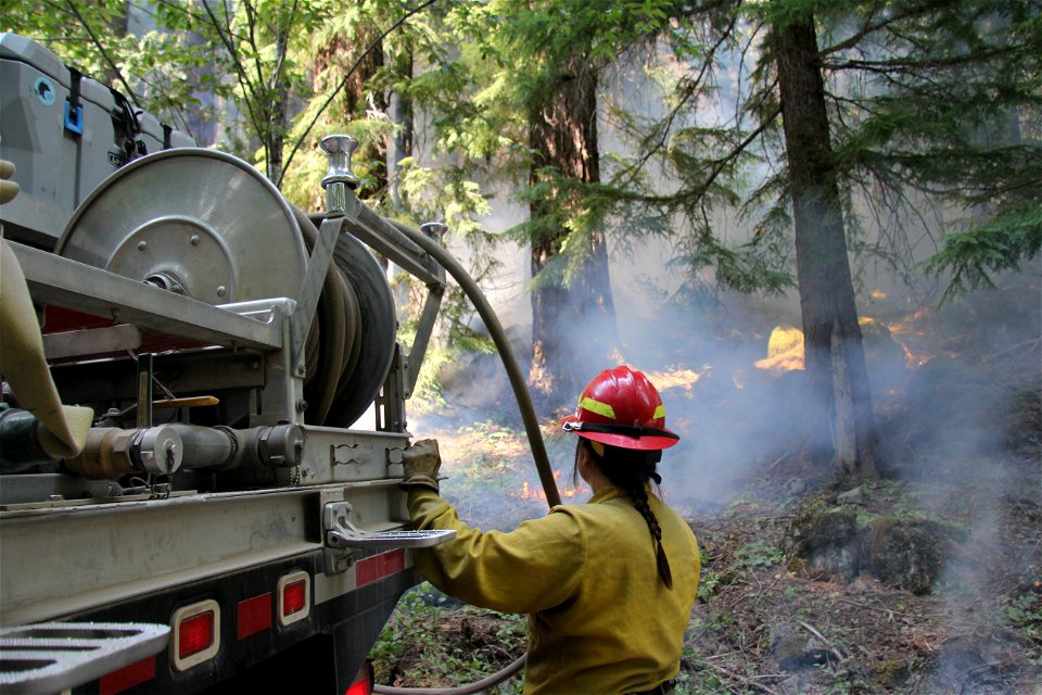 FirefightingJoeGoddardArea CedrCrkFire Wllmte NF 220821 (31)