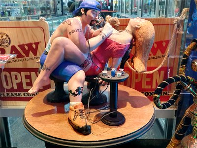 New-York, tattoo erotic