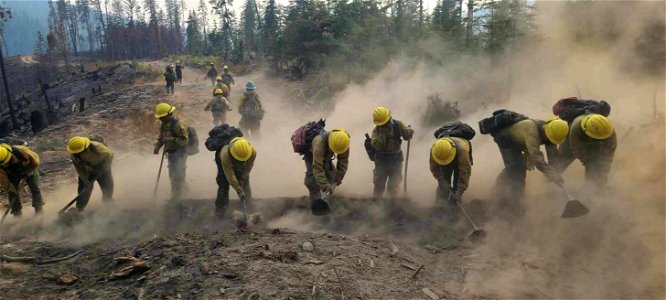 Spruce Canyon Fire photo