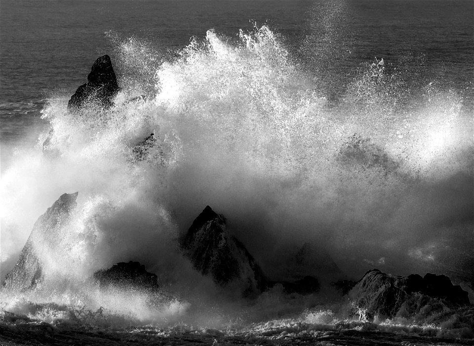 POINT ST GEORGE -  BW 16