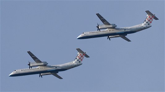 Bombardier Dash 8-Q402 9A-CQD Croatia Airlines from Split (8800 ft.) photo