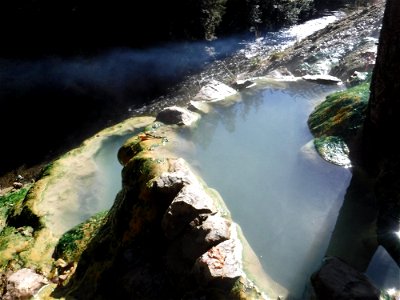 umpqua-hot-springs-lower-pooljpg_49385513051_o