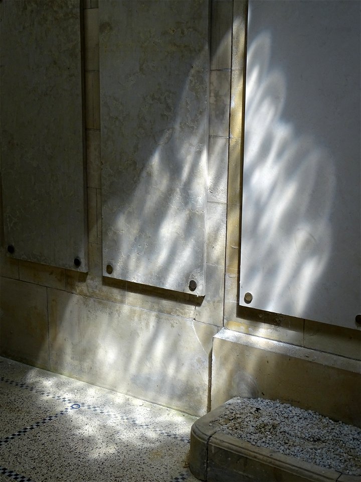 Begraafplaats van Laken, ghost