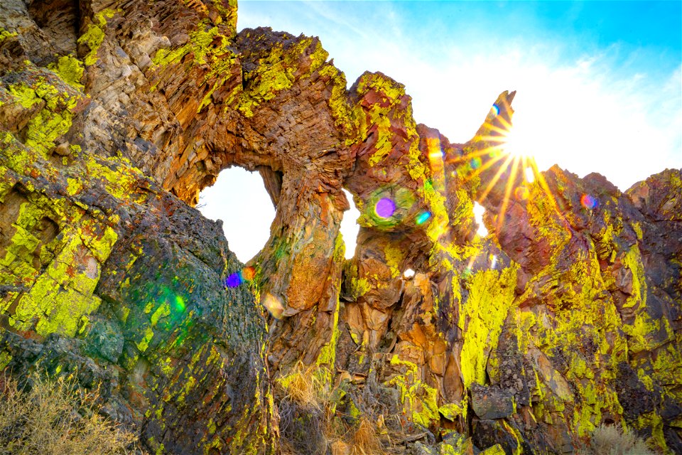 Rock formations in Lost Creek Canyon