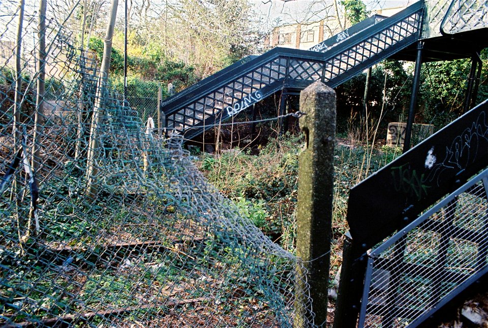Footbridge at site of Spencer Road halt.