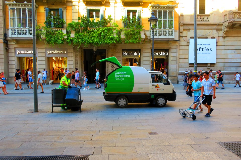 A little baby trash truck