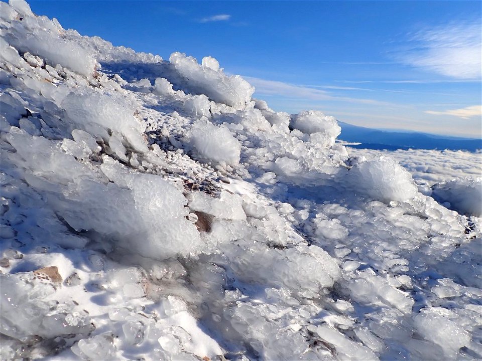 20211205-GP-Mount St Helens, Icy conditions at  7900' - Andy Goodwin