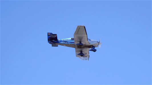 Robin DR400-180R Remorqueur D-EHGD Luftsportgruppe Ikarus (3500 ft.)